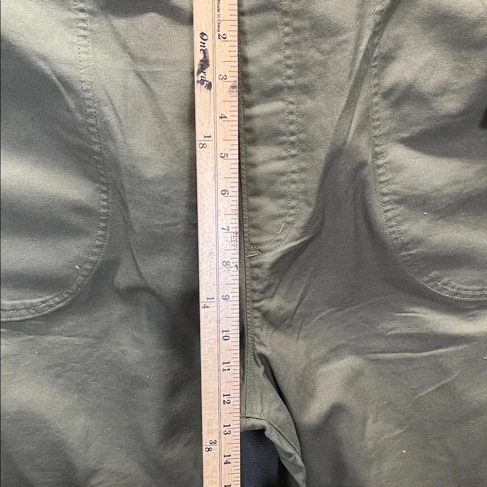 Patagonia Green Overalls Durable Workwear - Picture 4 of 12